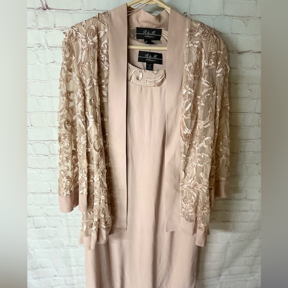 Elegant 2Pc R&M Blush Cream Lace Overlay & Dress - Picture 2 of 8